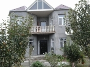 Satılır 6 otaqlı 220 m2 həyət evi Buzovna