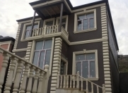 Satılır 5 otaqlı 200 m2 həyət evi Bakıxanov
