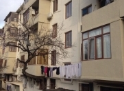 Satılır 2 otaqlı 50 m2 köhnə tikili 2 mkr