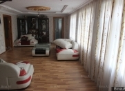 Satılır 8 otaqlı 345 m2 villa Quba