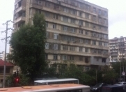 Satılır 4 otaqlı 100 m2 köhnə tikili İnşaatçılar m.