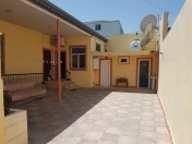 Satılır 6 otaqlı 170 m2 həyət evi İnşaatçılar m.