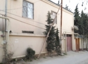 Satılır 6 otaqlı 200 m2 həyət evi Badamdar