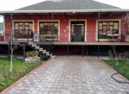 Satılır 4 otaqlı 162 m2 həyət evi Binə