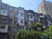 Satılır 2 otaqlı 45 m2 köhnə tikili 3 mkr
