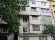 Satılır 3 otaqlı 65 m2 köhnə tikili 4 mkr