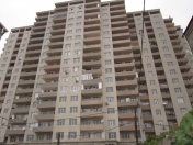Satılır 3 otaqlı 136 m2 yeni tikili Elmlər Akademiyası m.
