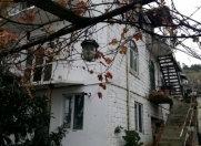 Satılır 11 otaqlı 400 m2 həyət evi Səbail r.