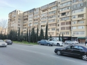 Satılır 5 otaqlı 270 m2 yeni tikili Binəqədi r.