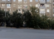 Satılır 4 otaqlı 90 m2 köhnə tikili Y.Günəşli