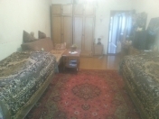 Satılır 3 otaqlı 70 m2 köhnə tikili 9 mkr