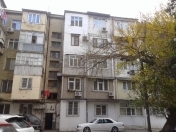 Satılır 1 otaqlı 33 m2 köhnə tikili Musabəyov parkı