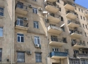 Satılır 1 otaqlı 34 m2 köhnə tikili Elmlər Akademiyası m.