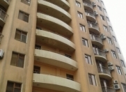 Satılır 4 otaqlı 200 m2 yeni tikili Gənclik m.