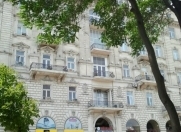 Satılır 1 otaqlı 20 m2 köhnə tikili Axundov bağı