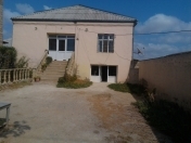 Satılır 5 otaqlı 100 m2 həyət evi Binə