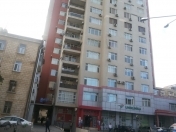 Satılır 3 otaqlı 140 m2 yeni tikili Bakı Dövlət Universiteti