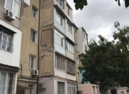 Satılır 3 otaqlı 70 m2 köhnə tikili Elmlər Akademiyası m.