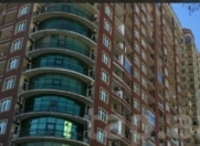 Satılır 4 otaqlı 240 m2 yeni tikili Gənclik m.