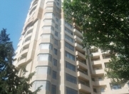 Satılır 2 otaqlı 70 m2 köhnə tikili Binəqədi r.
