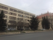 İcarəyə verilir 3 otaqlı 80 m2 köhnə tikili Hüseyn Cavid parkı