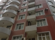 İcarəyə verilir 4 otaqlı 200 m2 yeni tikili Nizami m.