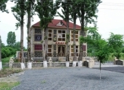 Satılır 3 otaqlı 320 m2 obyekt Zaqatala