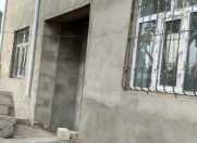 Satılır 3 otaqlı 90 m2 həyət evi Ramana