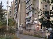 Satılır 3 otaqlı 75 m2 köhnə tikili Həzi Aslanov