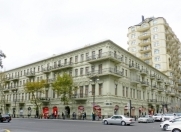 İcarəyə verilir 2 otaqlı 70 m2 köhnə tikili Sahil m.
