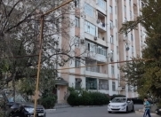 Satılır 4 otaqlı 105 m2 yeni tikili Qara Qarayev m.