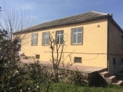 Satılır 4 otaqlı 140 m2 həyət evi Əmircan