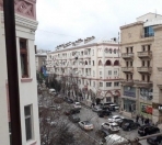 Satılır 4 otaqlı 85 m2 köhnə tikili Montin