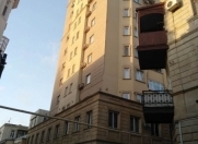 İcarəyə verilir 4 otaqlı 181 m2 yeni tikili MUM