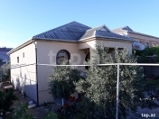 Satılır 4 otaqlı 750 m2 həyət evi Binə