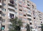 Satılır 4 otaqlı 100 m2 köhnə tikili Buzovna