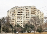 Satılır 4 otaqlı 123 m2 yeni tikili Qara Qarayev m.