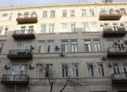 İcarəyə verilir 2 otaqlı 60 m2 köhnə tikili Milli Konservatoriya