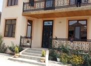 Satılır 5 otaqlı 220 m2 həyət evi Binə