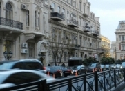 Satılır 4 otaqlı 200 m2 köhnə tikili İçəri Şəhər m.