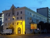 Satılır 4 otaqlı 110 m2 köhnə tikili Qara şəhər