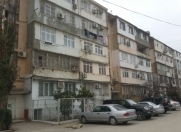 Satılır 3 otaqlı 98 m2 köhnə tikili 4 mkr