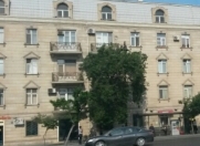 Satılır 4 otaqlı 168 m2 obyekt 28 May m.