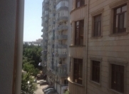 Satılır 4 otaqlı 145 m2 yeni tikili 3 mkr