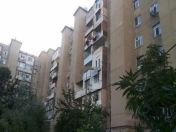 Satılır 3 otaqlı 100 m2 köhnə tikili Yasamal r.