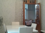 Satılır 5 otaqlı 110 m2 köhnə tikili Qara Qarayev m.