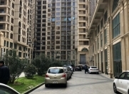 Satılır 4 otaqlı 225 m2 yeni tikili Səbail r.