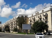 Satılır 1 otaqlı 42 m2 köhnə tikili Şah İsmayıl Xətai m.