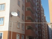 İcarəyə verilir 2 otaqlı 70 m2 yeni tikili Y.Günəşli