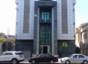 İcarəyə verilir 19 otaqlı 1000 m2 obyekt Gənclik m.